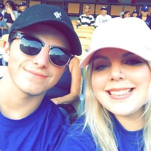 Meet your Posher, Hayley